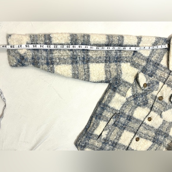 Roxy Originals Blue and Cream Plaid Button Up  Jacket w Sherpa Collar - Picture 13 of 16